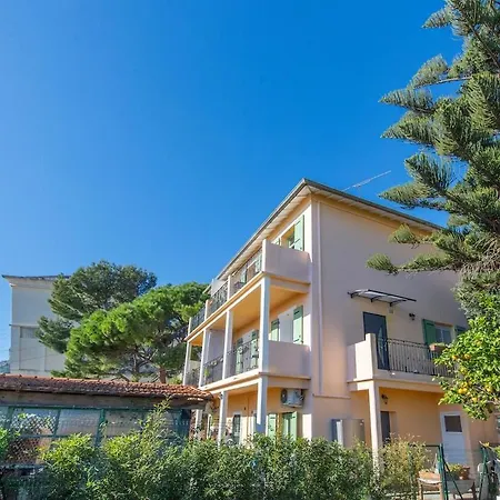 Casa Monaco